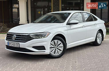 Седан Volkswagen Jetta 2019 в 