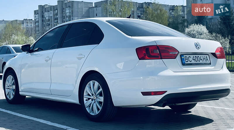 Volkswagen Jetta 2011