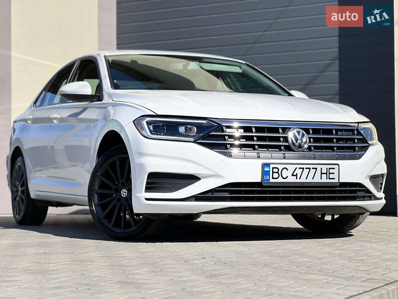 Седан Volkswagen Jetta 2018 в 