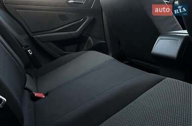 Седан Volkswagen Jetta 2018 в 