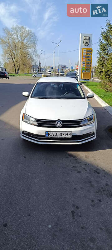 Седан Volkswagen Jetta 2015 в Киеве