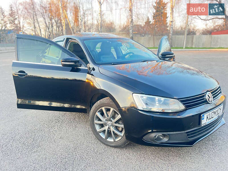 Седан Volkswagen Jetta 2013 в Первомайську