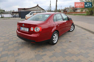 Седан Volkswagen Jetta 2006 в 