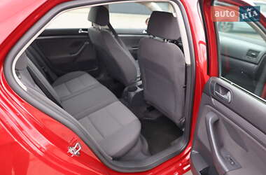 Седан Volkswagen Jetta 2006 в 