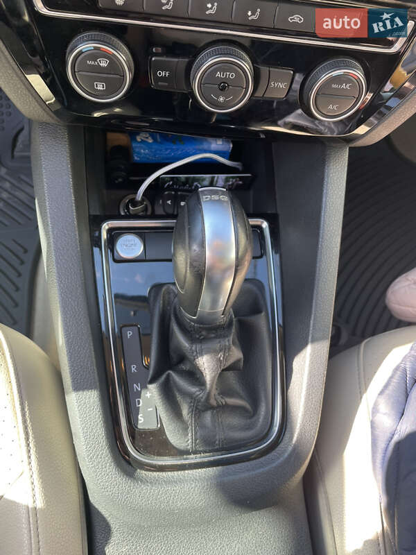 Седан Volkswagen Jetta 2015 в Одессе