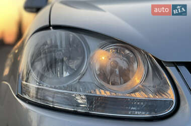Седан Volkswagen Jetta 2006 в 