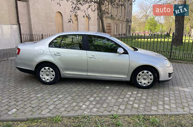 Седан Volkswagen Jetta 2006 в 