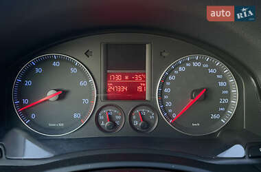 Седан Volkswagen Jetta 2006 в 