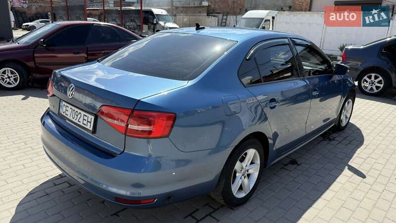 Седан Volkswagen Jetta 2014 в Черновцах