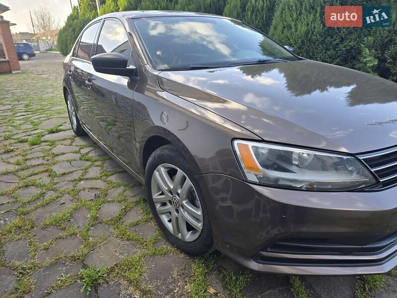 Седан Volkswagen Jetta 2014 в Ужгороді