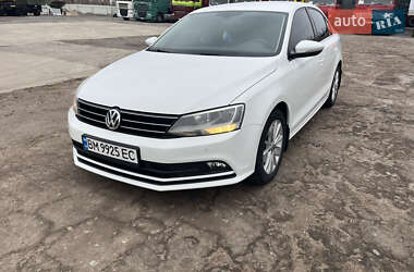 Седан Volkswagen Jetta 2016 в 