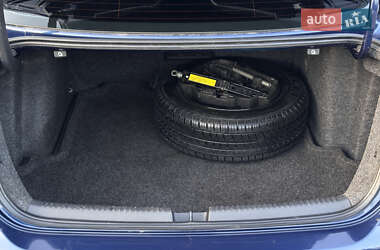 Седан Volkswagen Jetta 2011 в 