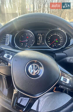 Седан Volkswagen Jetta 2016 в 