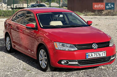 Седан Volkswagen Jetta 2013 в 