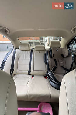 Седан Volkswagen Jetta 2011 в 