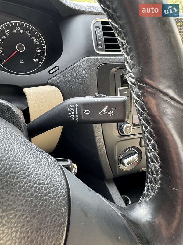 Седан Volkswagen Jetta 2011 в Ивано-Франковске фото 32 Седан Volkswagen Jetta 2011 в Ивано-Франковске