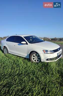Седан Volkswagen Jetta 2014 в 
