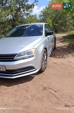 Седан Volkswagen Jetta 2015 в 