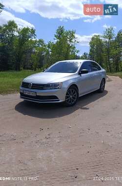 Седан Volkswagen Jetta 2015 в 