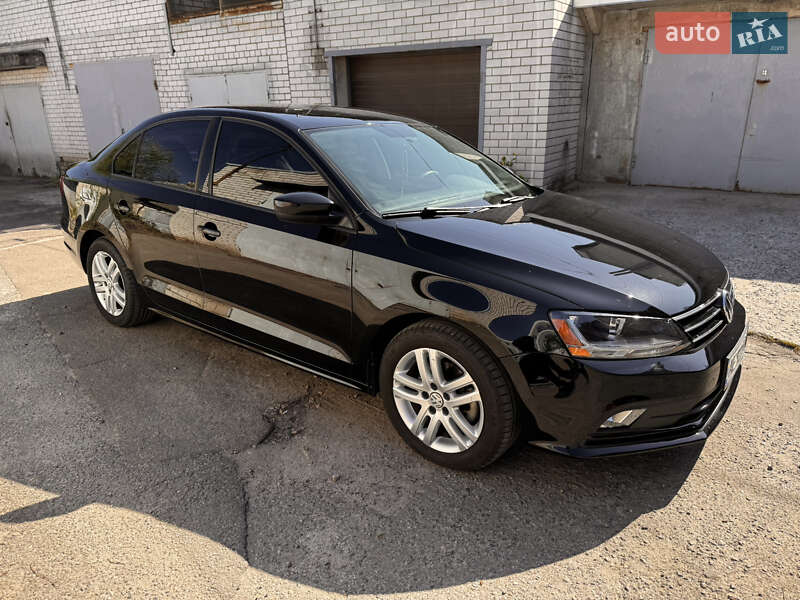 Седан Volkswagen Jetta 2017 в Дніпрі