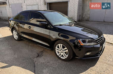 Седан Volkswagen Jetta 2017 в 