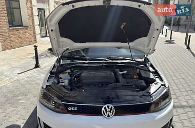 Седан Volkswagen Jetta 2014 в 
