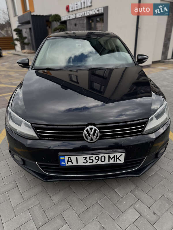 Седан Volkswagen Jetta 2011 в Ирпене