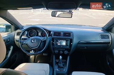 Седан Volkswagen Jetta 2014 в 