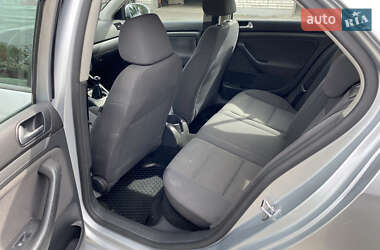 Седан Volkswagen Jetta 2006 в 