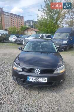 Седан Volkswagen Jetta 2010 в 