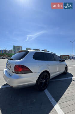 Універсал Volkswagen Jetta 2013 в 