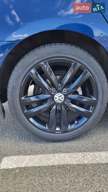 Седан Volkswagen Jetta 2013 в Киеве
