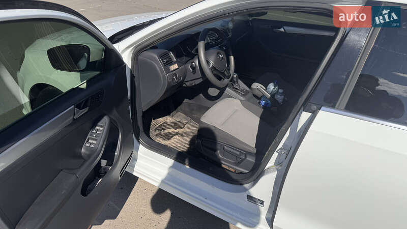 Седан Volkswagen Jetta 2017 в Харкові