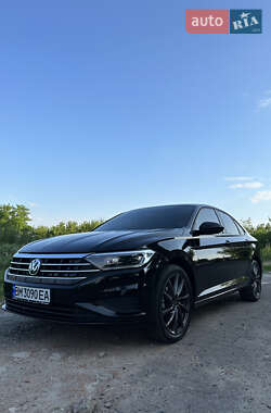 Седан Volkswagen Jetta 2018 в Ромнах