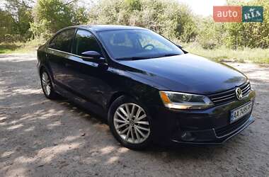 Седан Volkswagen Jetta 2012 в 