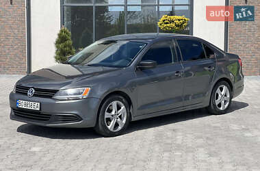 Седан Volkswagen Jetta 2013 в Тернополі