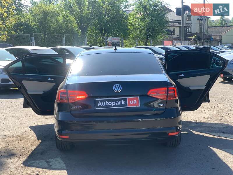 Седан Volkswagen Jetta 2016 в Вінниці