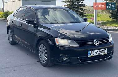 Седан Volkswagen Jetta 2013 в 