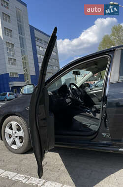 Седан Volkswagen Jetta 2010 в 
