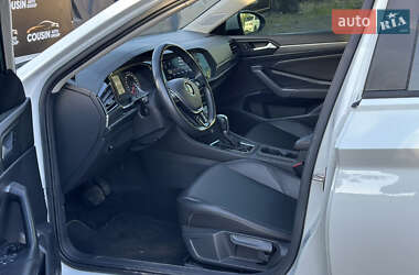 Седан Volkswagen Jetta 2018 в 
