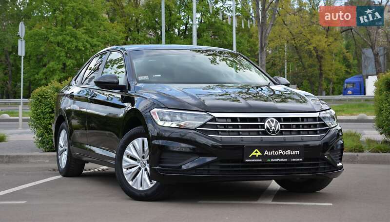 Седан Volkswagen Jetta 2018 в Киеве