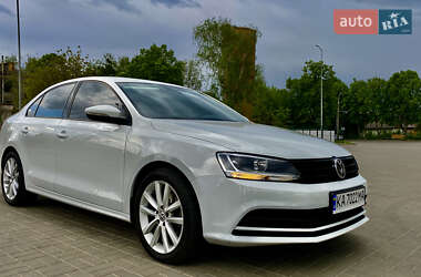 Седан Volkswagen Jetta 2016 в Житомирі