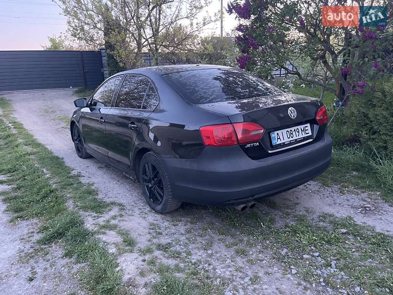 Седан Volkswagen Jetta 2013 в Рівному