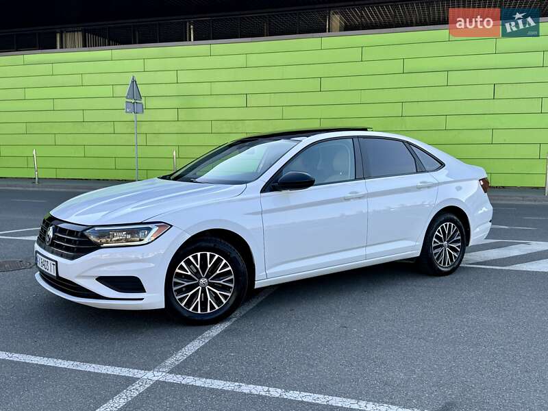 Седан Volkswagen Jetta 2018 в Києві