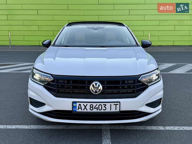 Седан Volkswagen Jetta 2018 в Києві