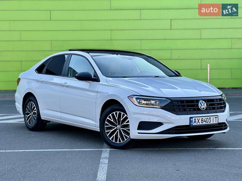 Седан Volkswagen Jetta 2018 в Києві