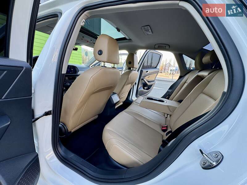 Седан Volkswagen Jetta 2018 в Києві