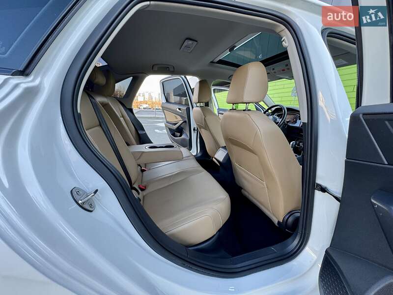 Седан Volkswagen Jetta 2018 в Києві