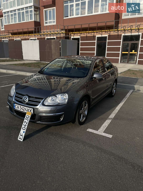 Седан Volkswagen Jetta 2007 в Умані