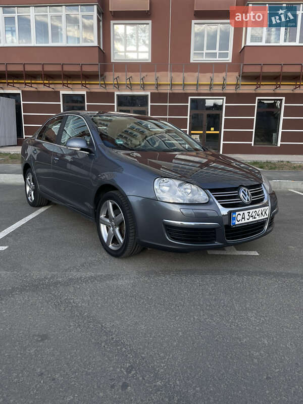 Седан Volkswagen Jetta 2007 в Умані
